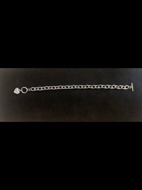 Silver Tone HEART Charm Link 7.5" Bracelet with Toggle Close
